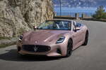 Maserati GranCabrio Folgore: elettrica en plein air Maserati GranCabrio Folgore: elettrica en plein air - Vai alla galleria
