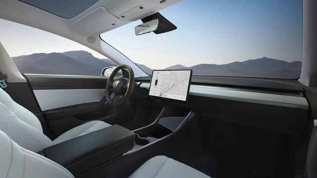 tesla model 3 interno