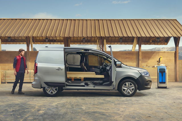 renault kangoo van e tech electric 2022 1