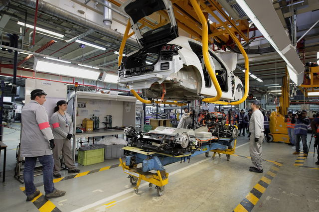 peugeot fabbrica vigo spagna