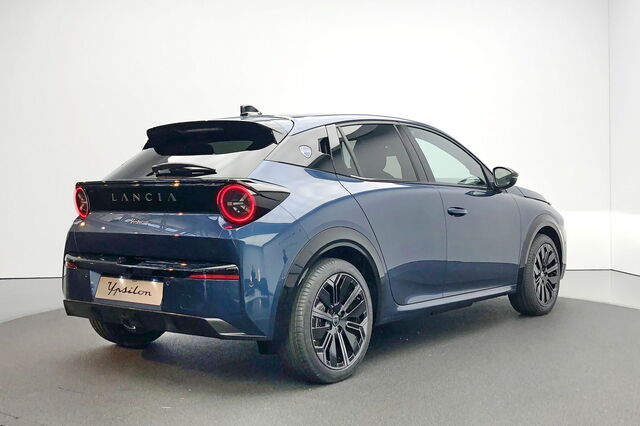 lancia ypsilon 2024 foto studio 1