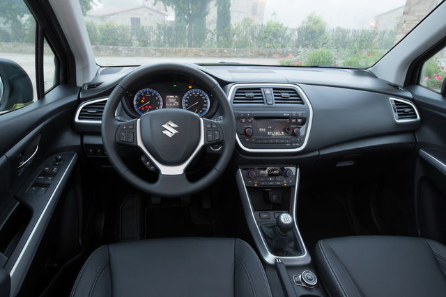 Suzuki S Cross