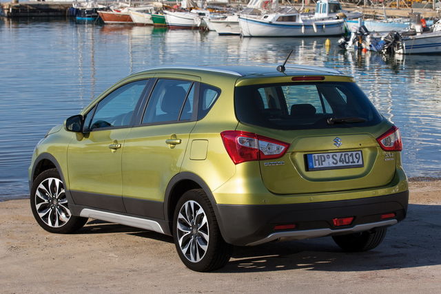 Suzuki S Cross