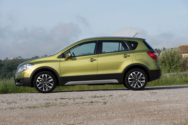 Suzuki S Cross