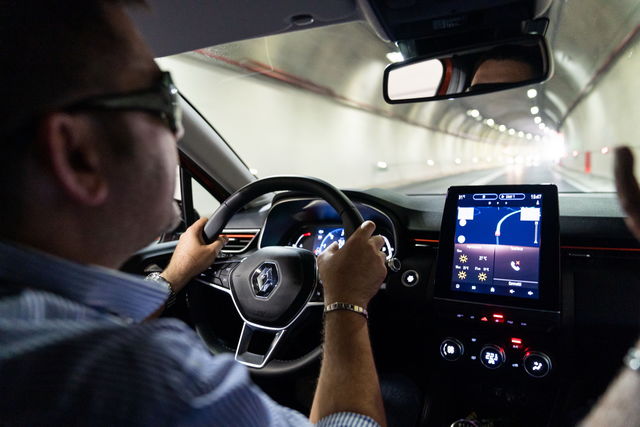 renault clio2019 09 11