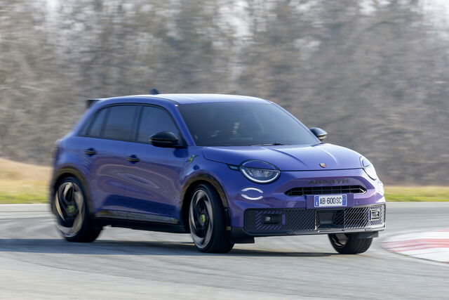 abarth 600e scorpionissima 2024 10 2