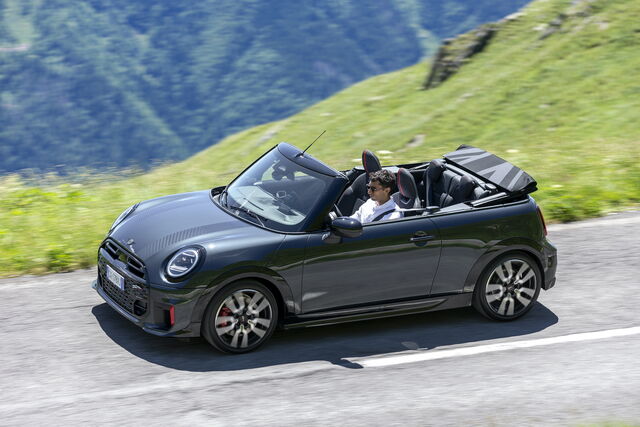 mini cabrio cooper s jcw 2025 07 04