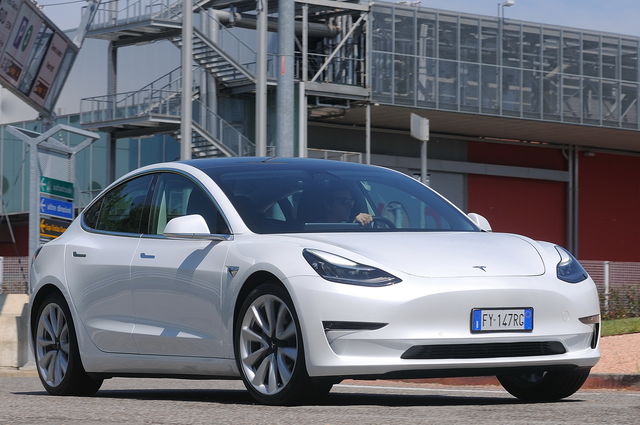 tesla model 3 prova 2020 07 19