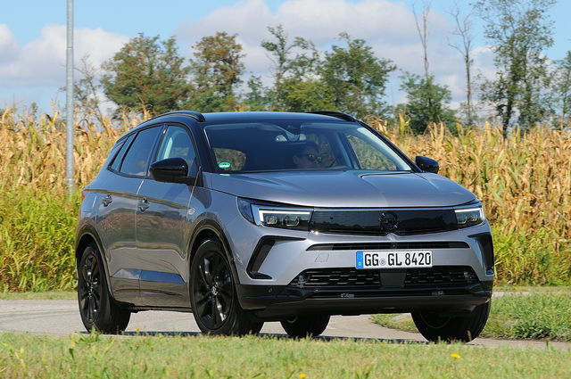 opel grandland prova 2021 12 04