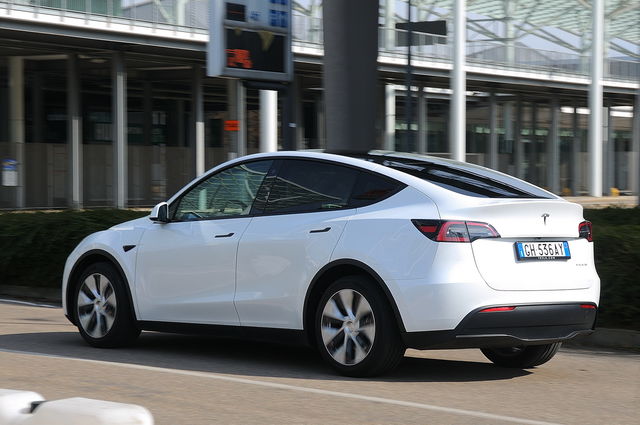 tesla model y prova 2022 05 01