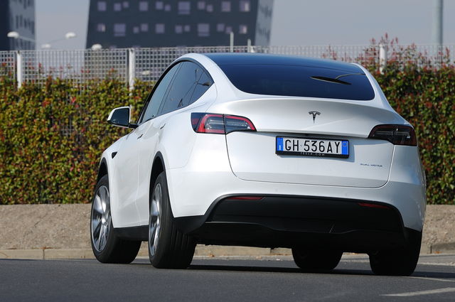 tesla model y prova 2022 05 04