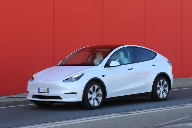 tesla model y prova 2022 05 06