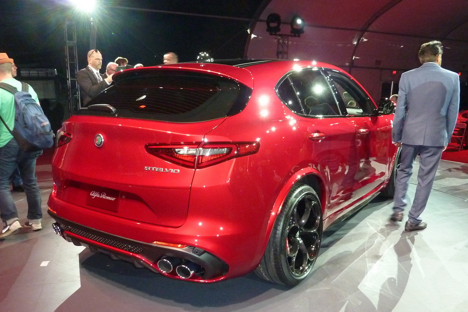 Foto - L'Alfa Romeo Stelvio Quadrifoglio e le concorrenti