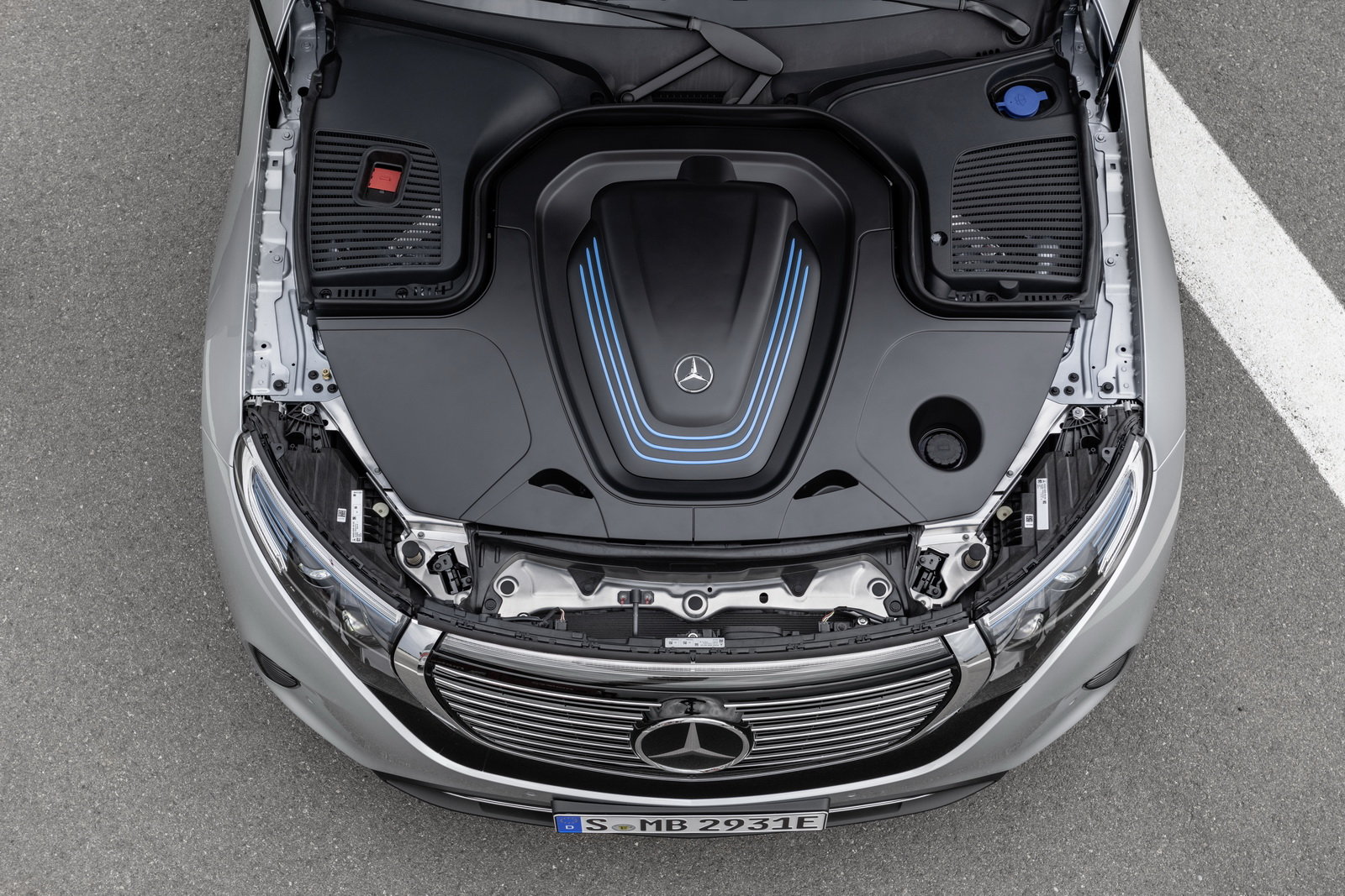 mercedes-eqc-2018-09_15.jpg