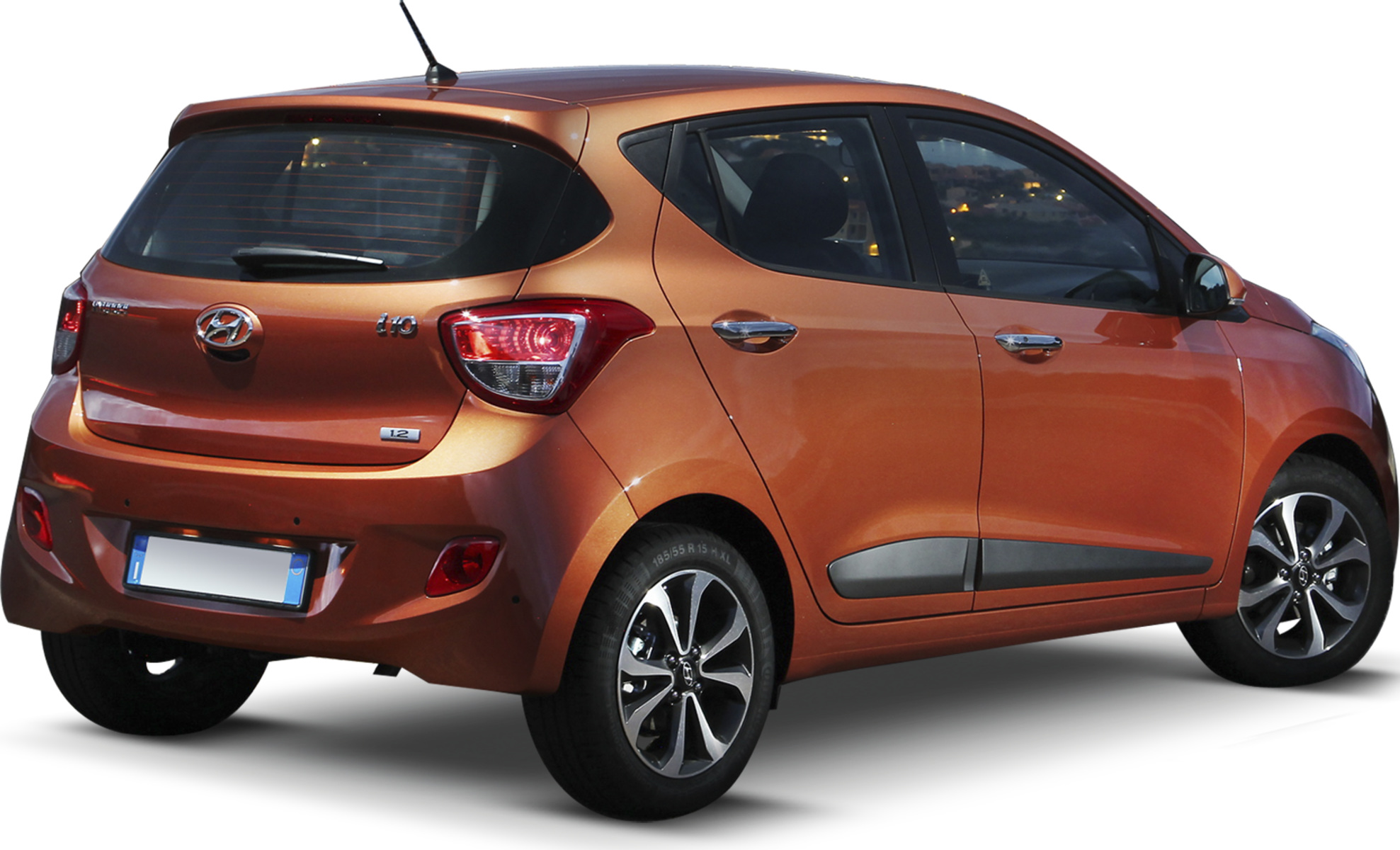 Listino Hyundai i10 prezzo scheda tecnica consumi foto AlVolante.it Listino Hyundai i10 prezzo scheda tecnica consumi foto AlVolante.it