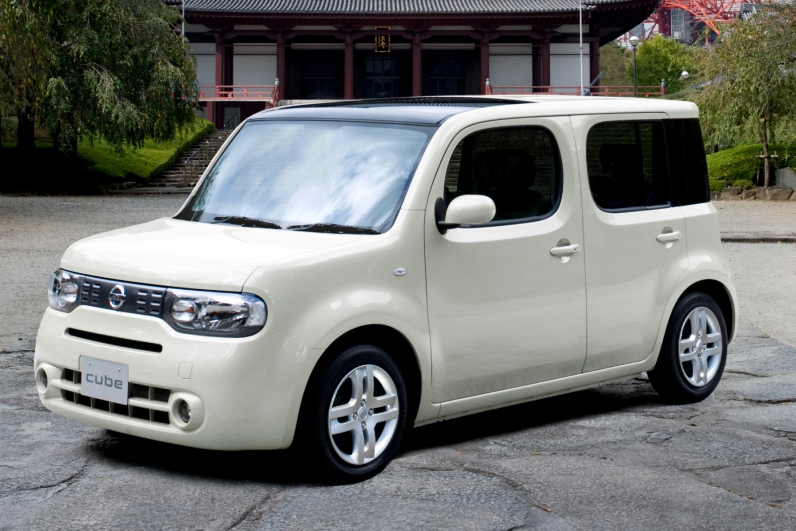 nissan_cube_10_mod.jpg