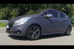 La Peugeot 208 GTi al Nürburgring - Vai alla galleria