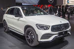 Mercedes GLC: un restyling per restare giovane - Vai alla galleria