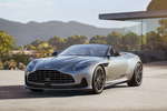 L’Aston Martin DB12 ora è anche Volante - Vai alla galleria