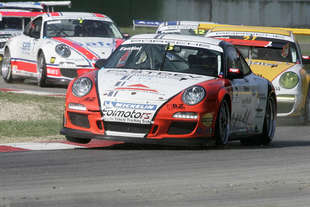 una “calda” carrera cup italia imola
