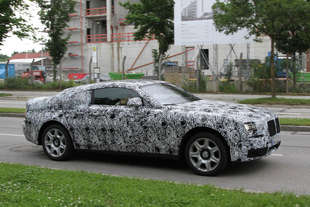 rolls royce ghost coupe spy