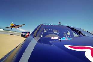 l auto sfida l aereo