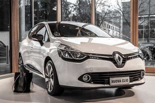 renault clio costume national edizione limitata