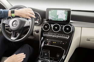 mercedes app companion apple watch