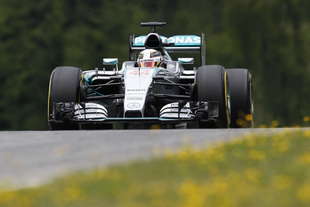 formula 1 2015 risultato qualifiche gp austria pole hamilton orari diretta gara tv