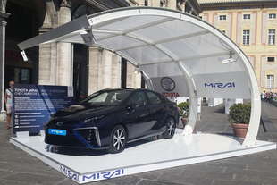 toyota mirai mostra genova