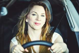 negli usa l auto e donna