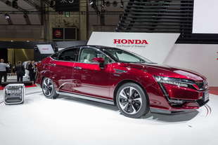 honda clarity fuel cell europa nel 2016