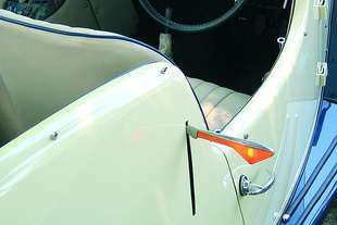 automobilisti usano sempre meno frecce