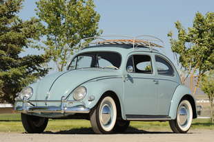 volkswagen maggiolino compie 70 anni