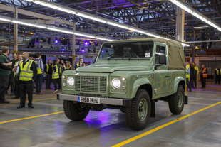 land rover defender esce di produzione