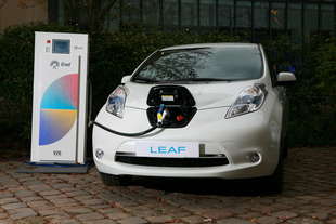nissan futures elettrica auto carica bidirezionale