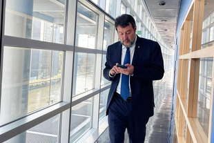 il limite velocita autostrada puo cambiare proposta salvini