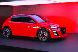 peugeot e 208 gti segui presentazione diretta