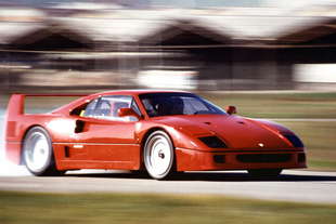 ferrari f40 compie 30 anni
