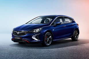 opel astra gsi foto spia