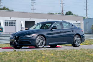 alfa romeo giulia negli usa tre spot comparativi