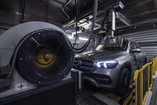 ue apre alle plug anche dopo il 2035