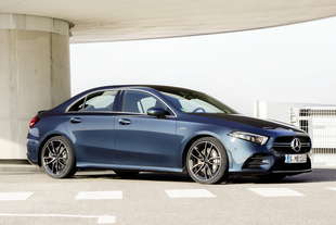 mercedes a35 amg berlina caratteristiche immagini