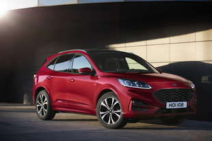 nuova ford kuga 2020 caratteristiche immagini