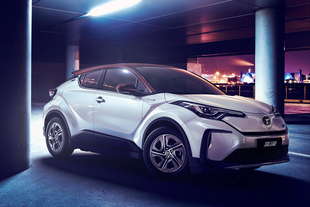toyota ch r elettrica 2020