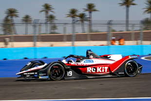 formula e diventa virtuale