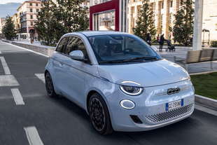 fiat nuova 500 arriva assistente vocale amazon alexa