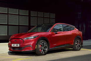 consegnata italia prima ford mustang mach e