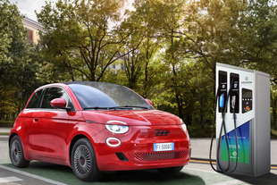 italia dira addio ai motori combustione nel 2035