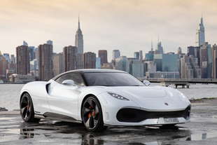 deus vayanne hypercar 2200 cv